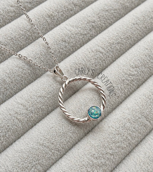 Round rope pendant necklace