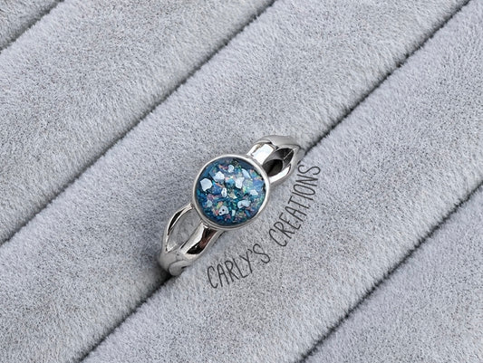 Circle cross band ring