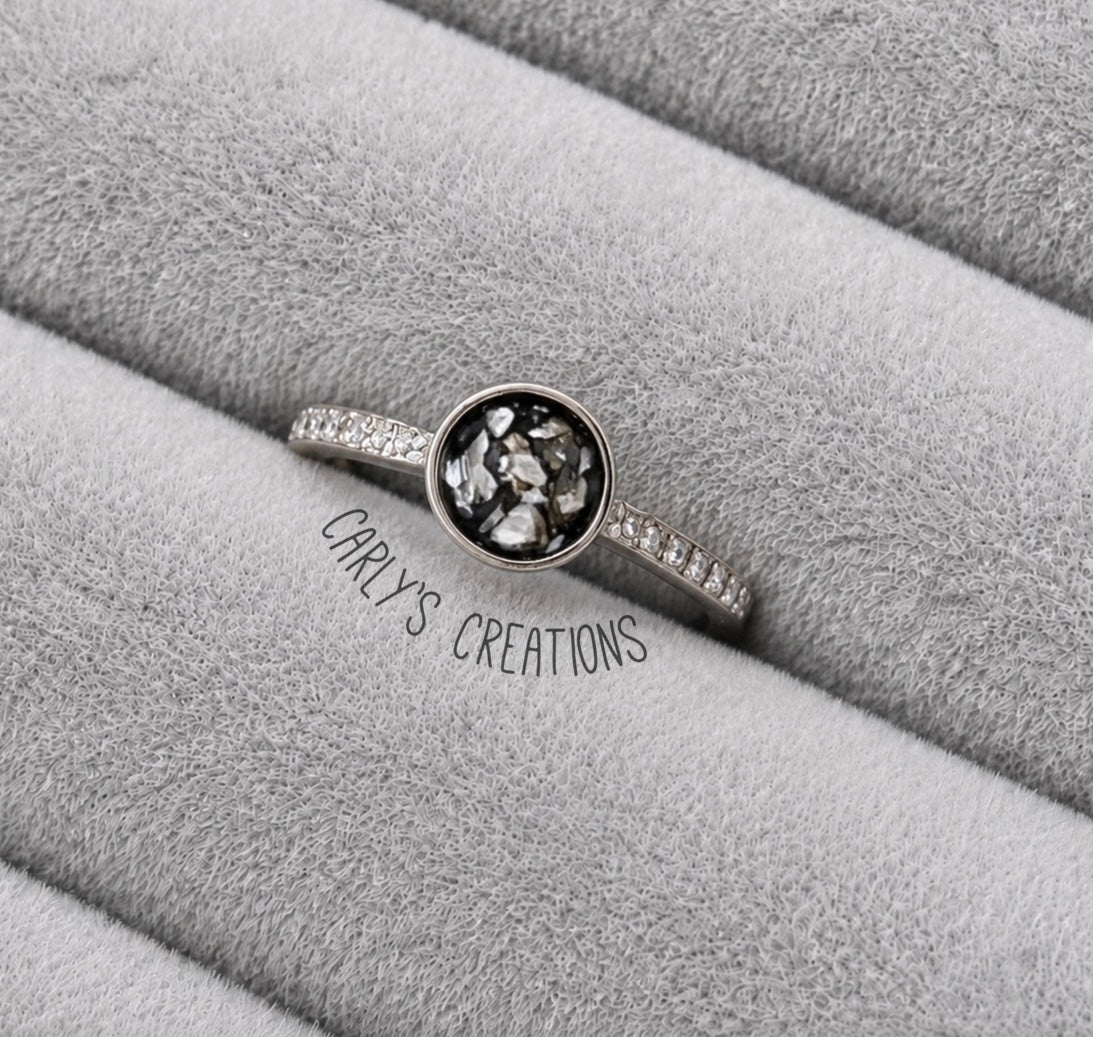 Circle With Diamond Band Memorial Ring