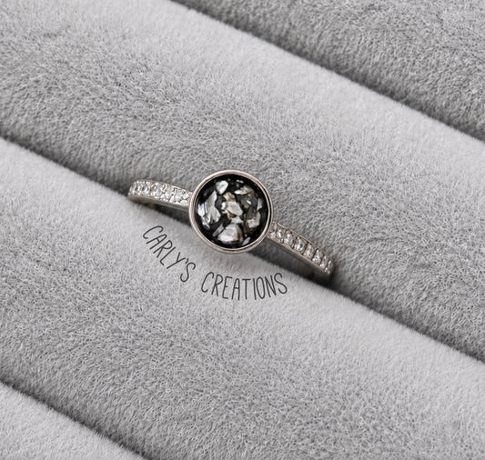 Circle With Diamond Band Memorial Ring