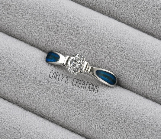 Solitaire memorial ring