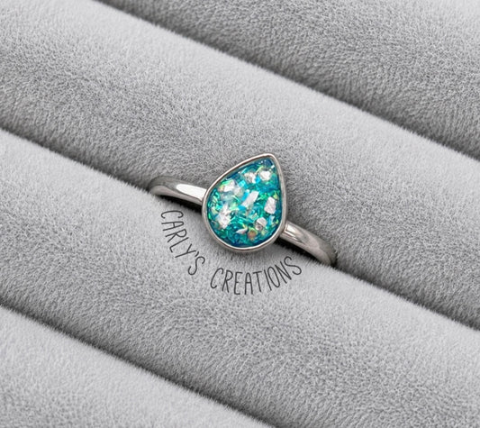 Plain teardrop memorial ring