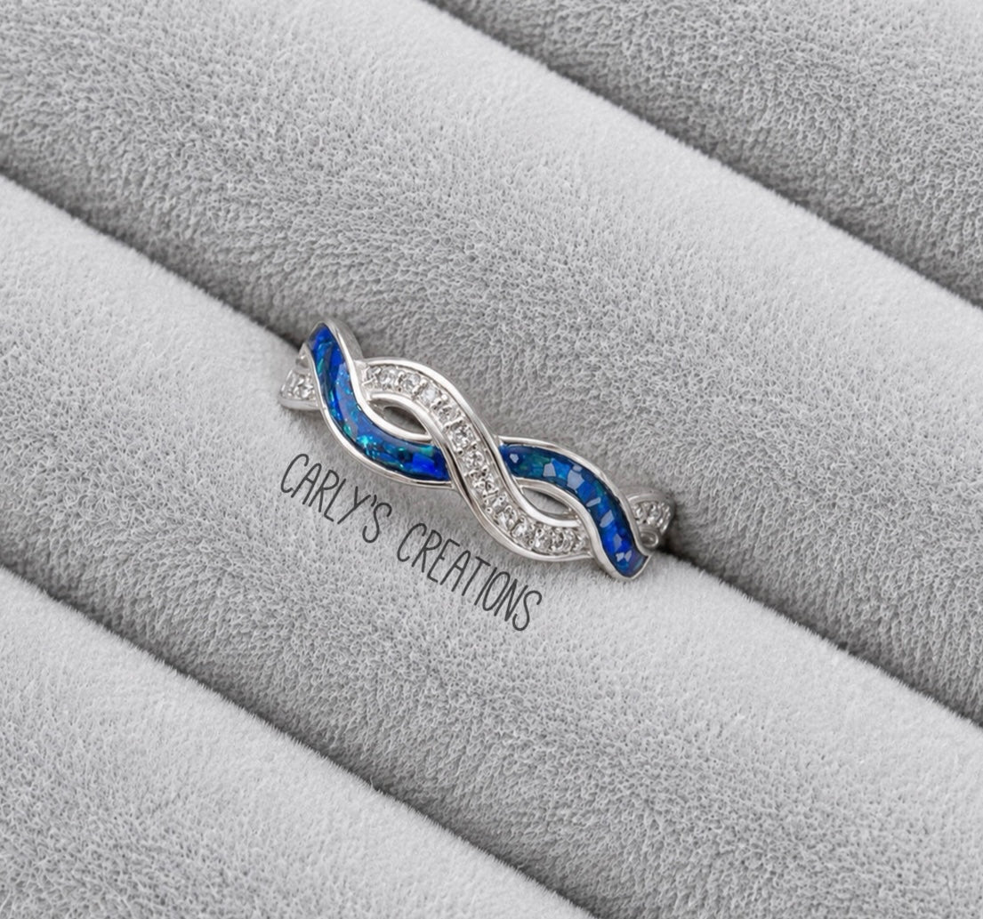Double Wave Band Ring