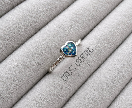 Heart twist ring