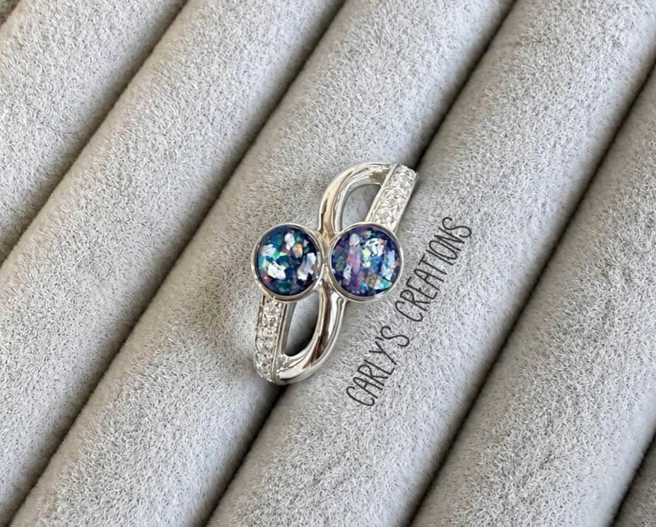 Double round twist memorial ring