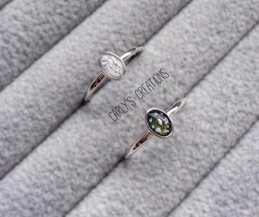 Plain oval memorial ring