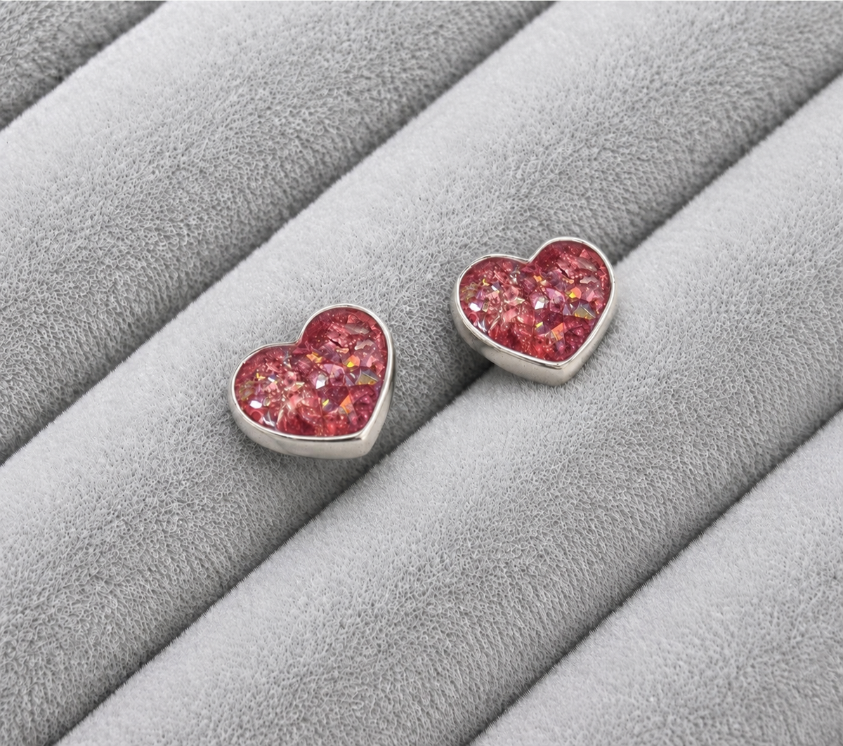 Cushion back heart earrings