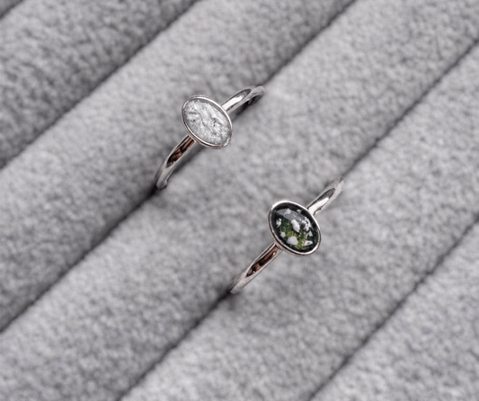 Plain oval memorial ring